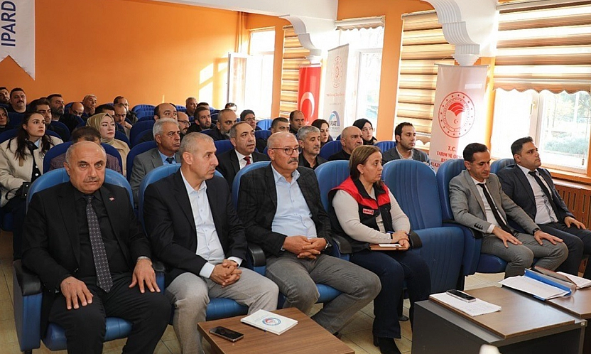 Elazığ'da ŞAP hastalığına yönelik değerlendirme toplantısı düzenlendi