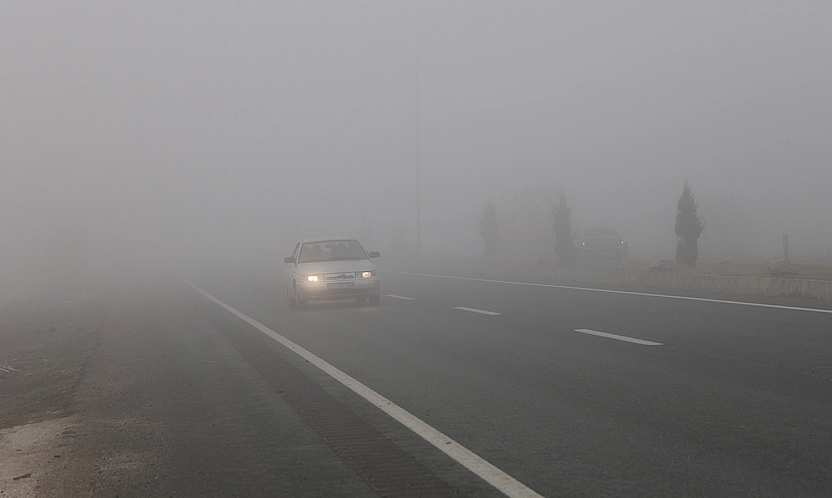 Elazığ'da sis etkisini artırdı: Görüş azaldı