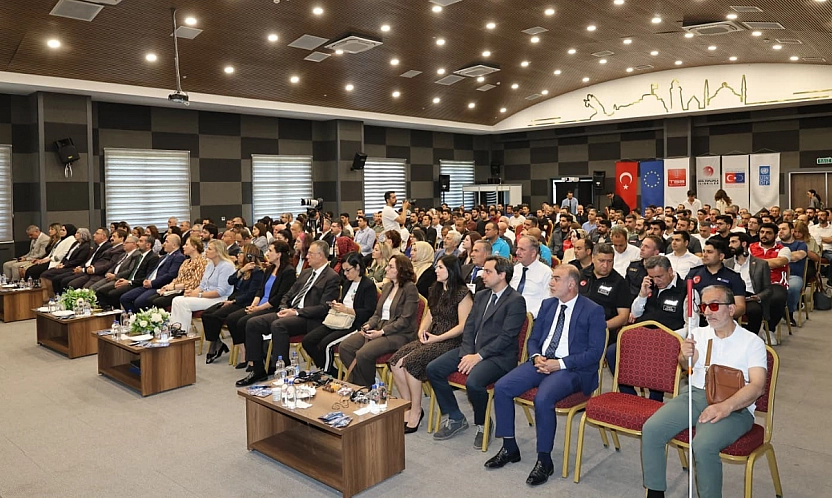 Elazığ'da 'Sivil Katılım Zirvesi' gerçekleştirildi