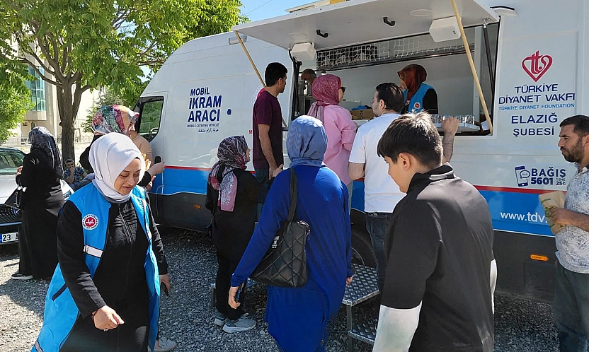 Elazığ'da TDV'den sahaya yeni güç: Mobil hizmet aracı hizmete girdi
