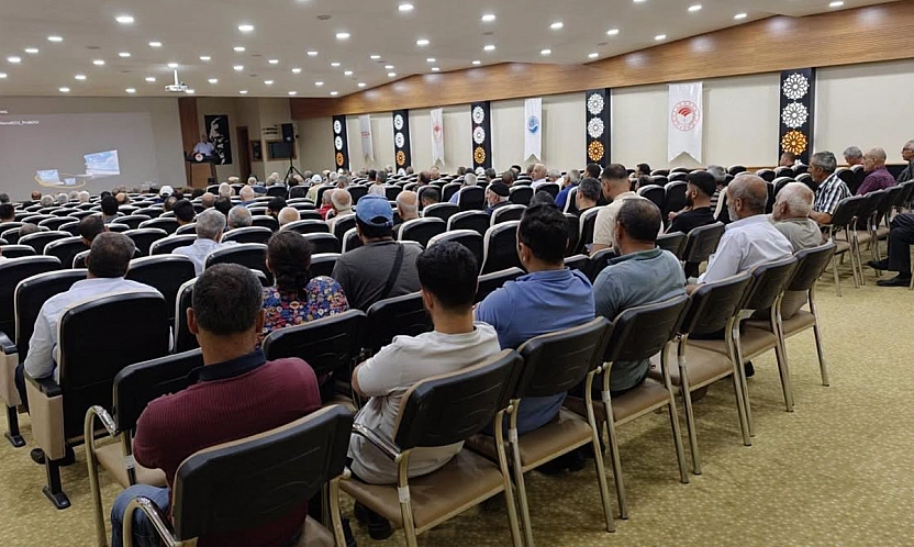 Elazığ'da Üreticilere B-Reçete sistemi eğitimi verildi