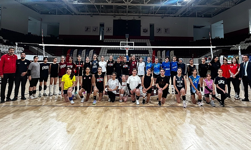 Elazığ'da voleybolun geleceği değerlendirildi