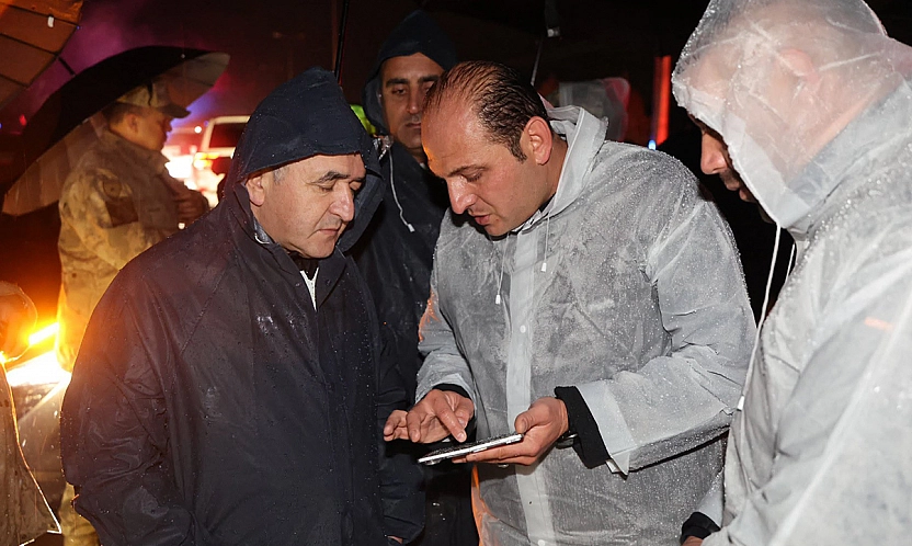 Elazığ'da yoğun yağış: 30 noktada su baskını