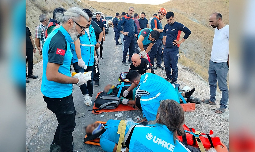 Elazığ'daki feci kazada 5'i ağır 13 yaralı