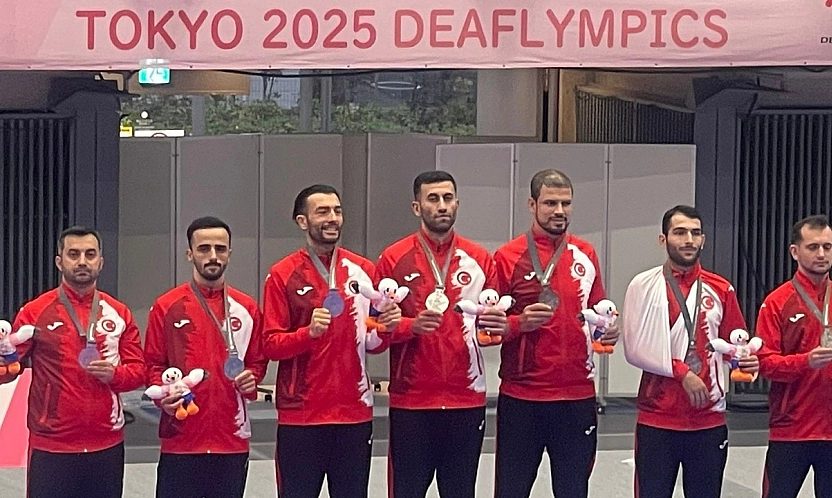 Elazığ'dan Deaflympics'te tarihi başarı: Futbolda altın, karatede çifte madalya