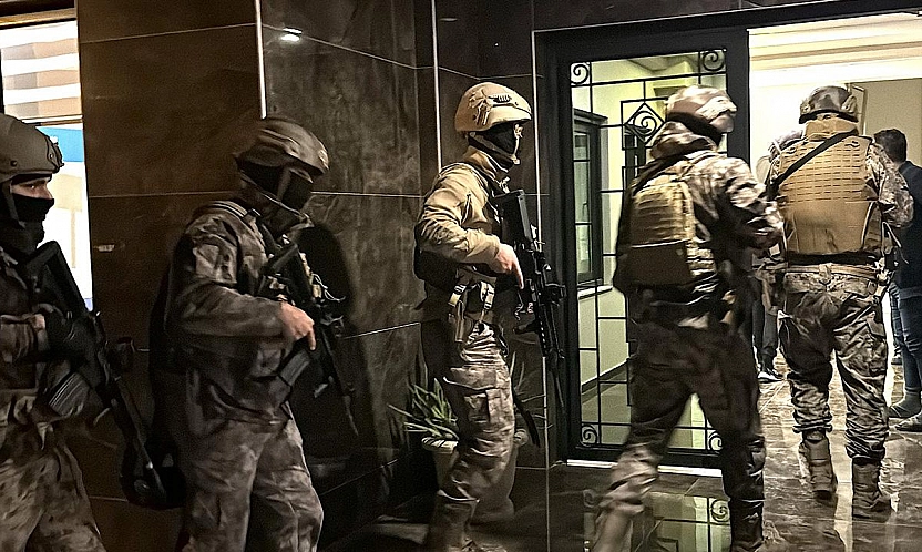 Elazığ'ın da Aralarında Bulunduğu 13 İlde FETÖ Operasyonu: 78 Gözaltı