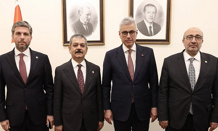 Elazığ'ın sağlık yatırımları bakan Memişoğlu ile görüşüldü
