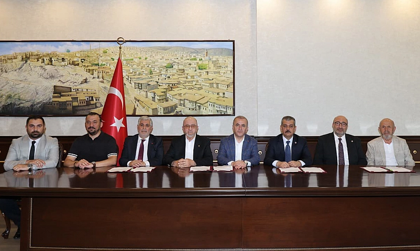 Elazığ'ın yeni camisi için imza atıldı
