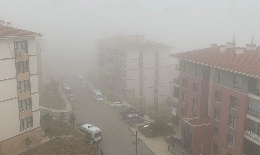 Elazığ'ın yüksek kesimlerde sis etkili oldu