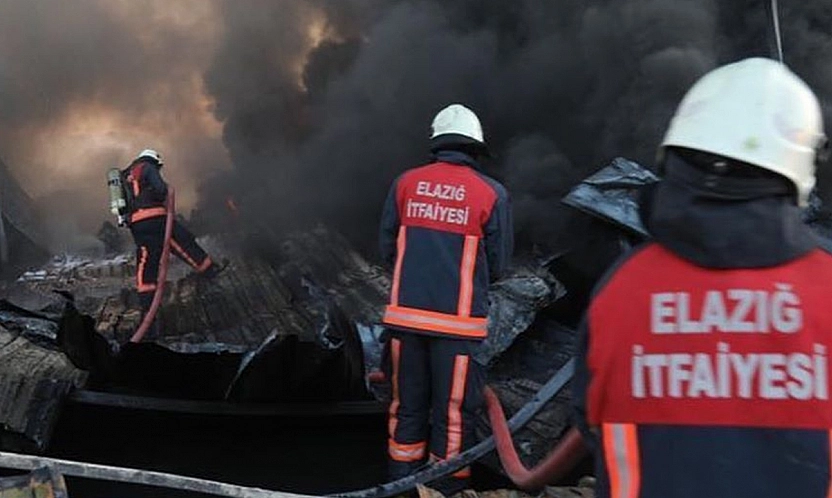 Elazığ itfaiyesi, vatandaşların can ve mal güvenliğini korumak için yoğun mesaide