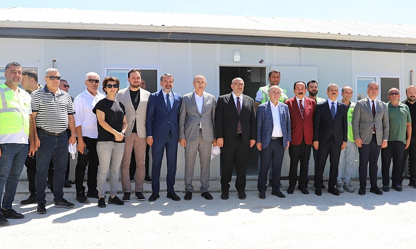 Elazığ Protokolünden Fırat Üniversitesi Yeni hastane binasına ziyaret