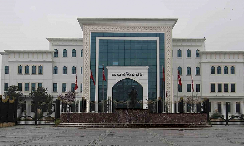 Elazığ Valiliği: Kaçak yapılara yıkım ve 5,7 milyon TL ceza