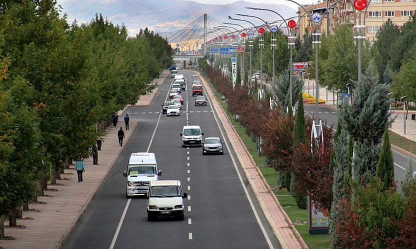 Elazığlı araç sahiplerini üzecek haber geldi! Zam yapıldı