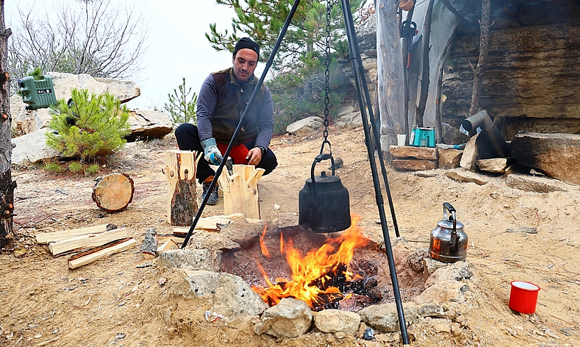 Elazığlı coğrafya öğretmeni doğanın izinde: Öğrencilerine keşfetmeyi aşılıyor