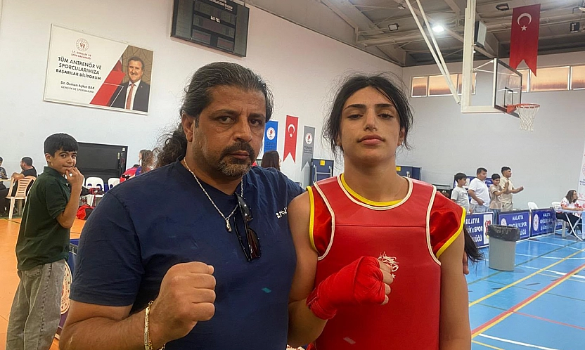 Elazığlı sporcular Malatya'da dört şampiyonlukla döndü