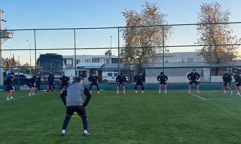 Elazığspor Antalya kampına start verdi