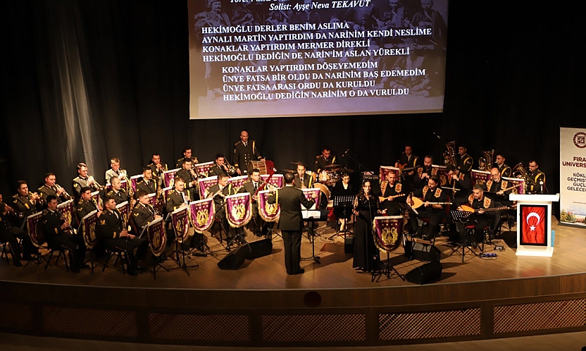 Fırat Üniversitesi'nde bando konseri ayakta alkışlandı