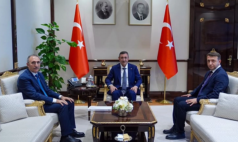 Fırat Üniversitesi Rektörü Göktaş'tan Cumhurbaşkanı Yardımcısı Yılmaz'a ziyaret