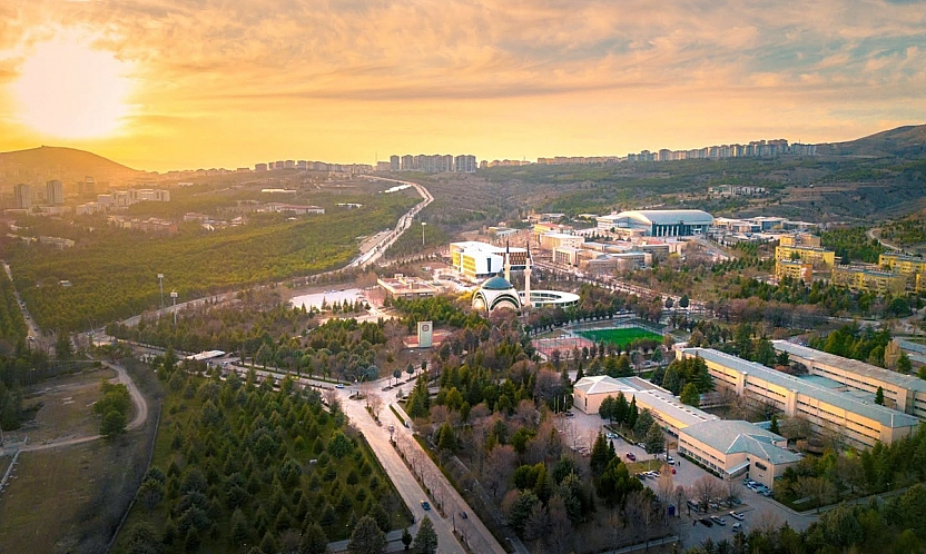 Fırat Üniversitesi tercih sürecinde evlere konuk olacak