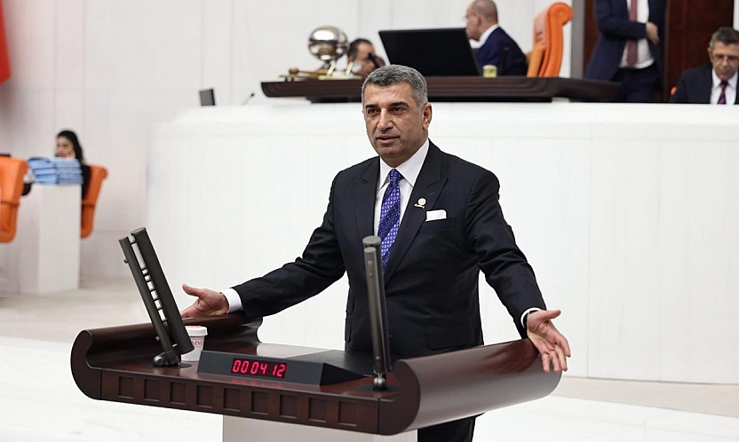 Gürsel Erol'dan bakanlığa çağrı: 'Elazığ'ın trafik ve iletişim sorunları acil müdahale bekliyor'