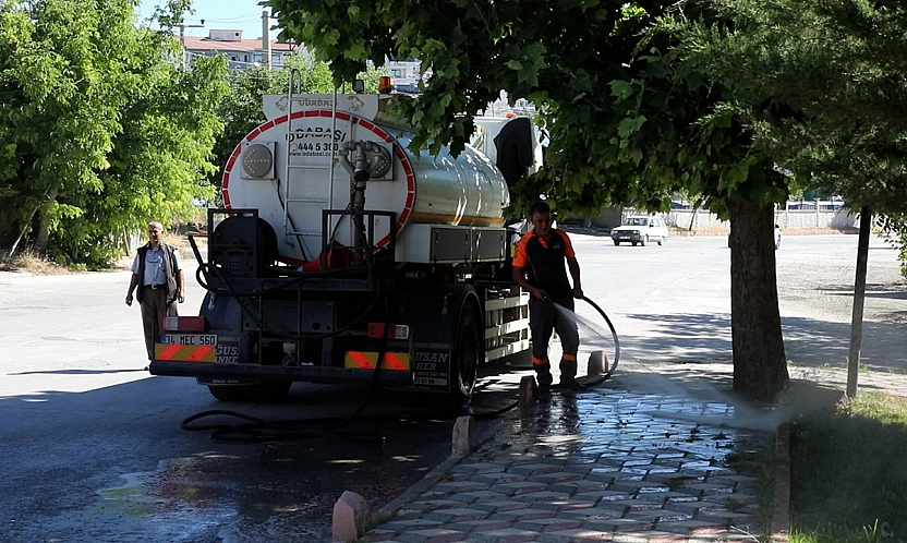 Hicret Mahallesi genelinde kapsamlı temizlik çalışması