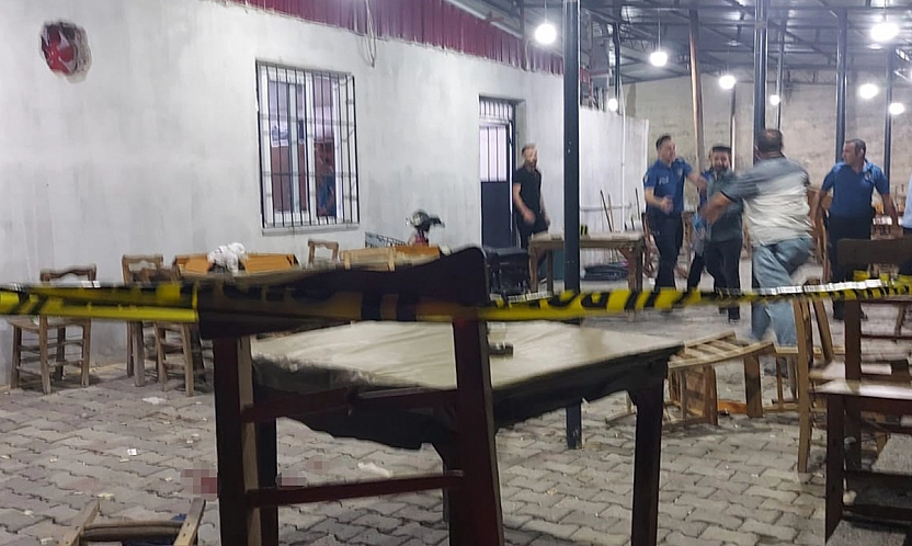 kahvehaneye silahlı saldırı: 1 ölü, 4 yaralı