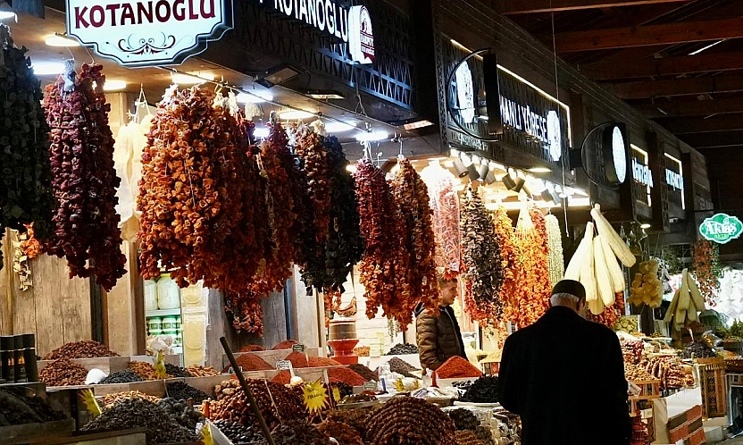 Kapalı Çarşı'da Harput Musikisi yankılanıyor