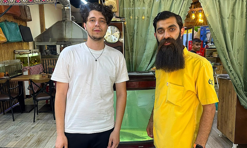 Köfte yemek  İçin Geliyorlar, Timsah Balığını Görmeden Gitmiyorlar