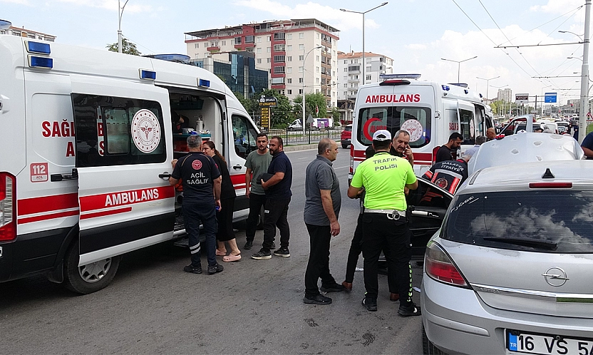 Korkutan kaza: 2'si çocuk 4 yaralı