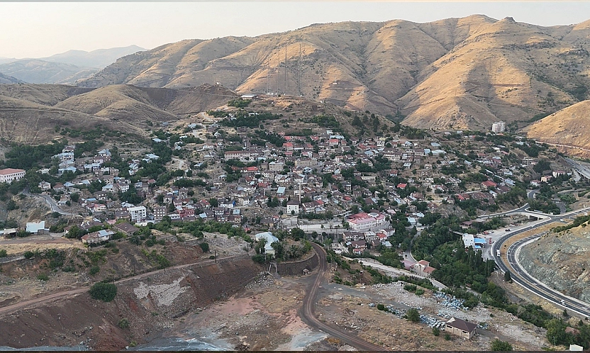 Maden ilçesinde eşsiz gün batımı