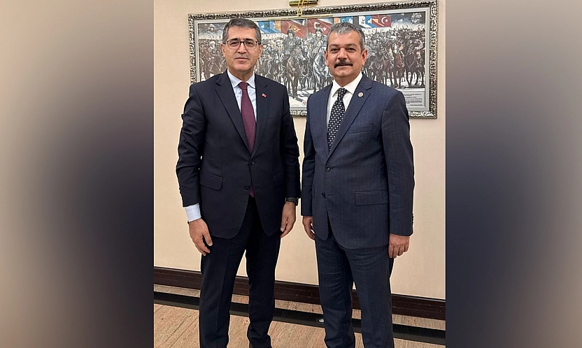 Milletvekili Keleş, Cumhurbaşkanlığı Strateji ve Bütçe Başkanlığı'nda Elazığ yatırımlarını görüştü