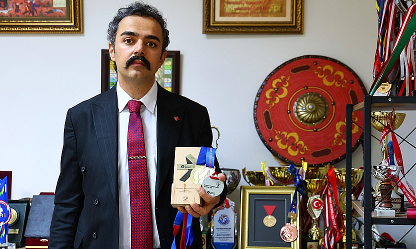 Milli Sporcu Veysel Batuhan Bay'dan Avrupa'da çifte başarı