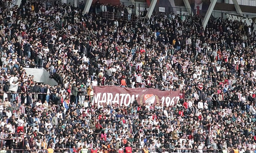 Narkoz Grubu tribünlere geri dönüyor