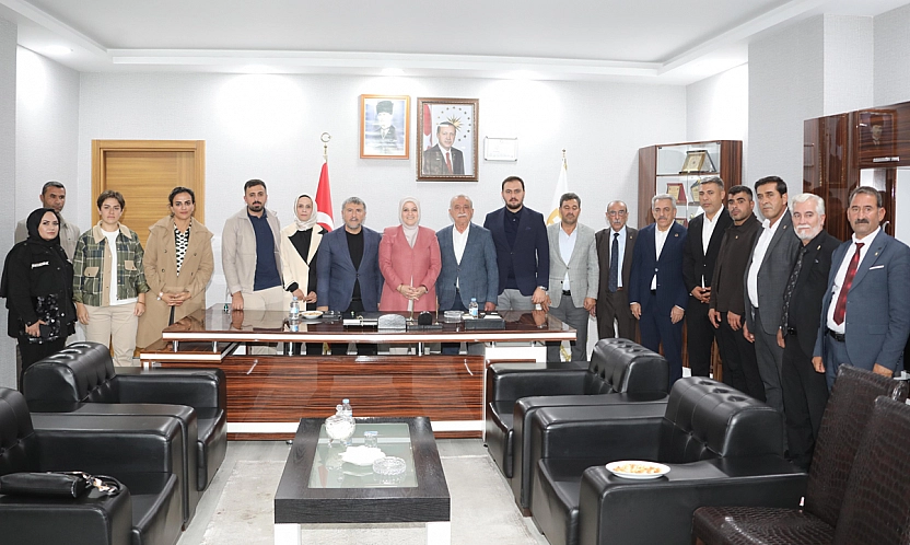 Palu'da AK Parti'ye 5 yeni katılım