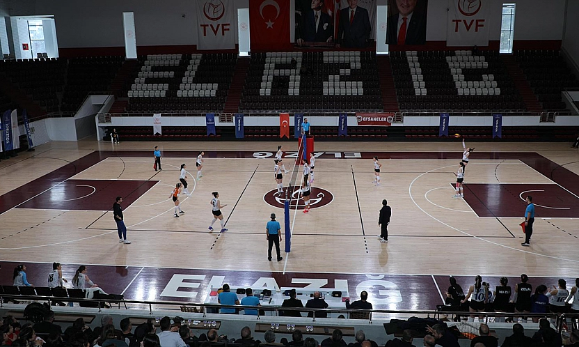 Şahin Şerifoğulları, Play-Off Biletini Alan Elazığ'ın Sultanlarını Yalnız Bırakmadı