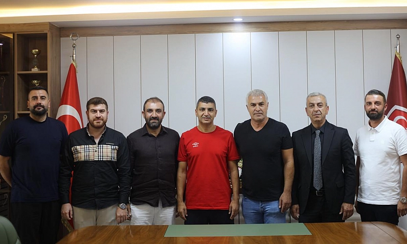 Sedat Karataş ve Hasan Özkan Uygur'dan Başkan Toprak'a hayırlı olsun ziyareti