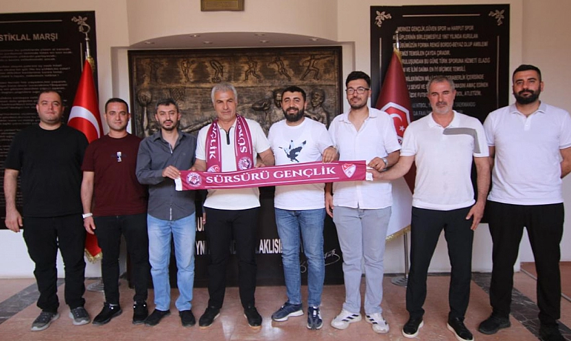 Sürsürü Gençlik Taraftar Grubu'ndan Başkan Toprak'a hayırlı olsun ziyareti