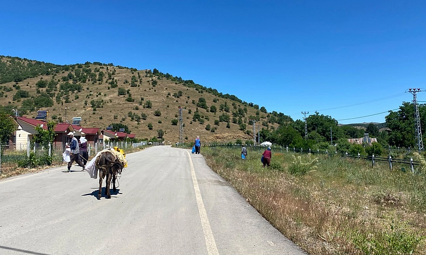Vali Hatipoğlu'ndan Maden'de örnek çevre temizliğine övgü