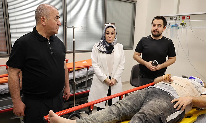 Vali Hatipoğlu'ndan yaralı işçilere geçmiş olsun ziyareti