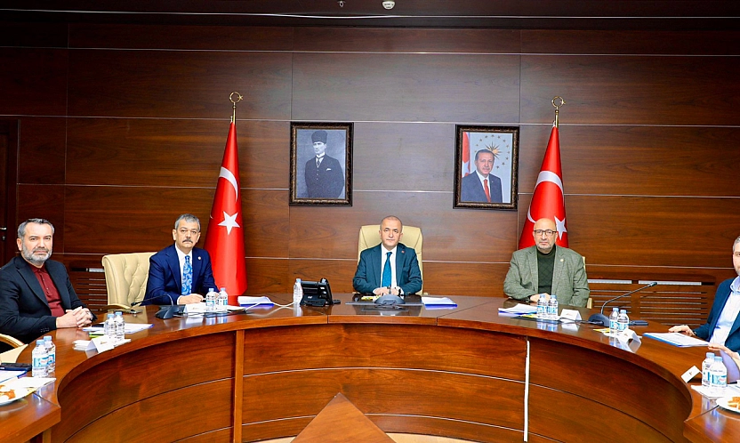 Vali Hatipoğlu projeler hakkında açıklamalarda bulundu