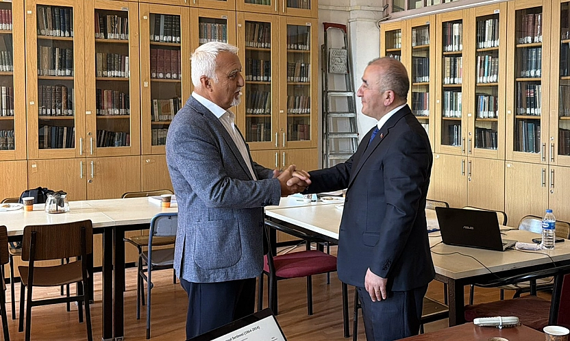 Vali Numan Hatipoğlu akademik yolculuğunda önemli bir eşiği daha aştı