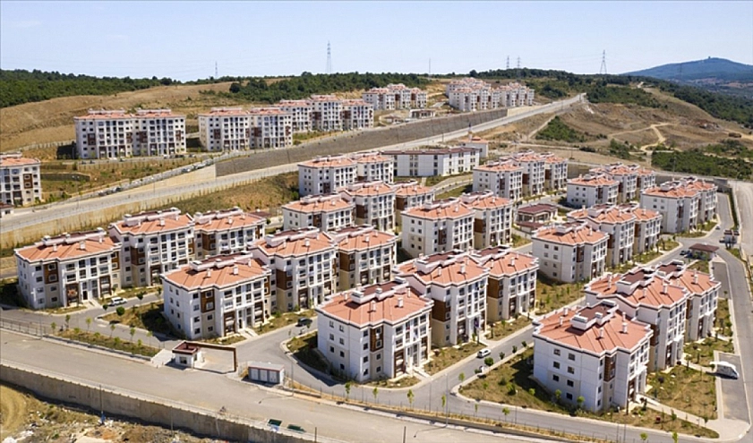 Bakan Şimşek'ten sosyal konut projeleriyle ilgili kritik açıklama