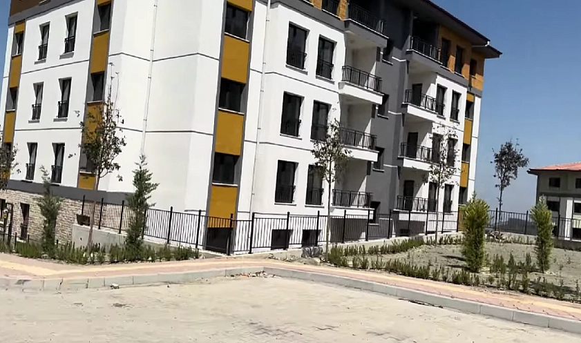 Ev almak isteyenler kara kara düşünüyor! Elazığ'da kredili konut dönemi bitiyor mu?