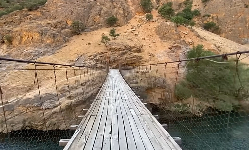 Burası Elazığ'a her yıl binlerce turist çekiyor! Resmen her derde deva… Merkeze 18 kilometre uzaklıkta