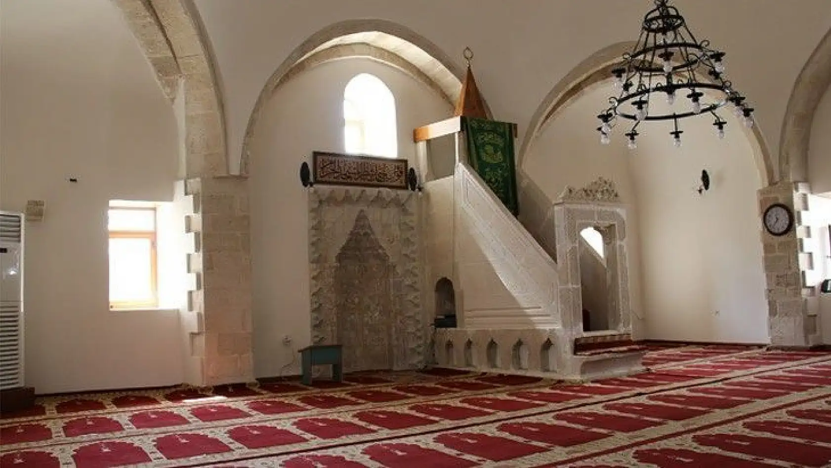 Fotoğraflarla 386 yıllık Sultan 4. Murat Camii
