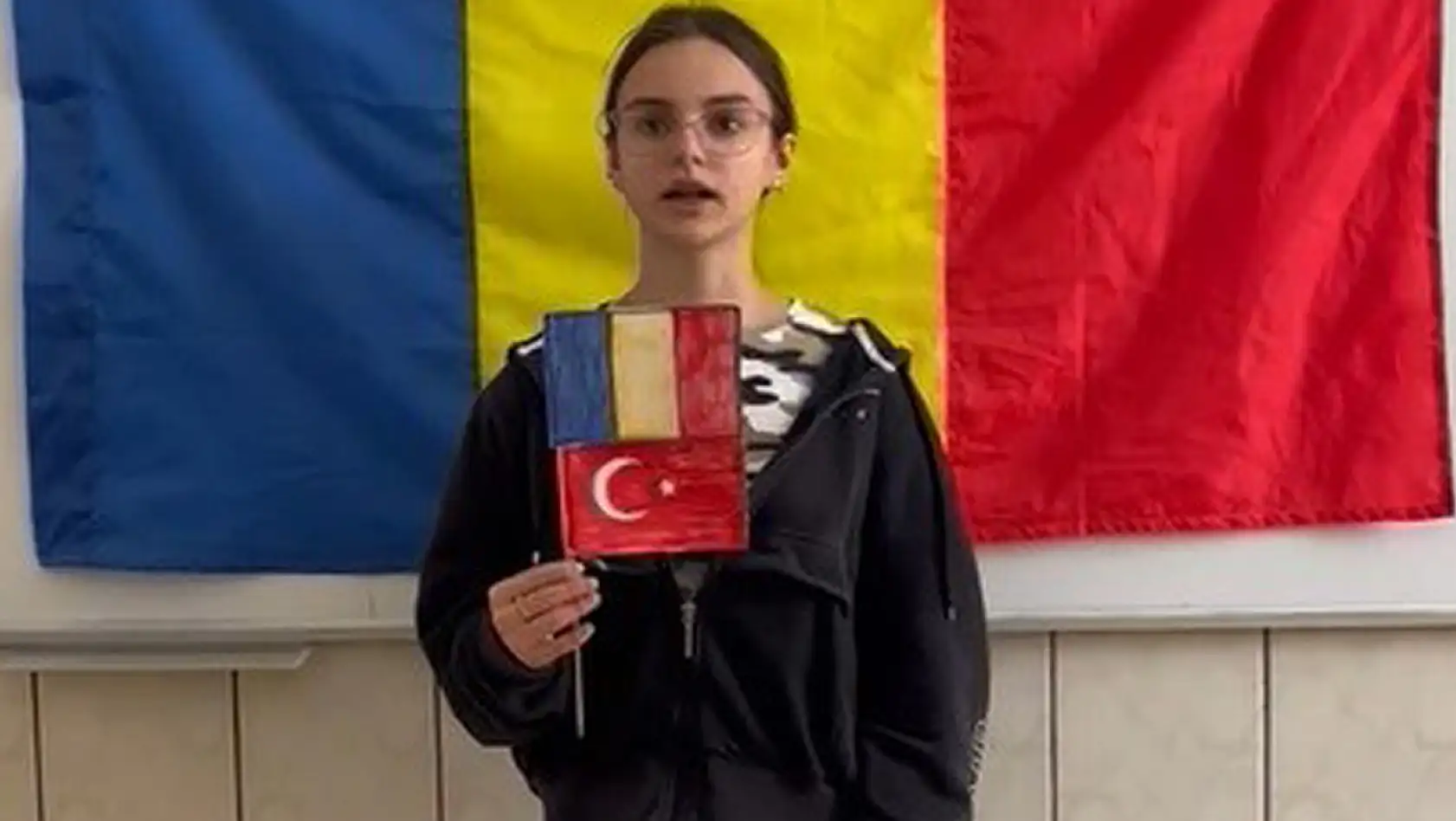 Avrupa'daki Yabancı Öğrencilerden Duygulandıran 'Cumhuriyet Marşı'