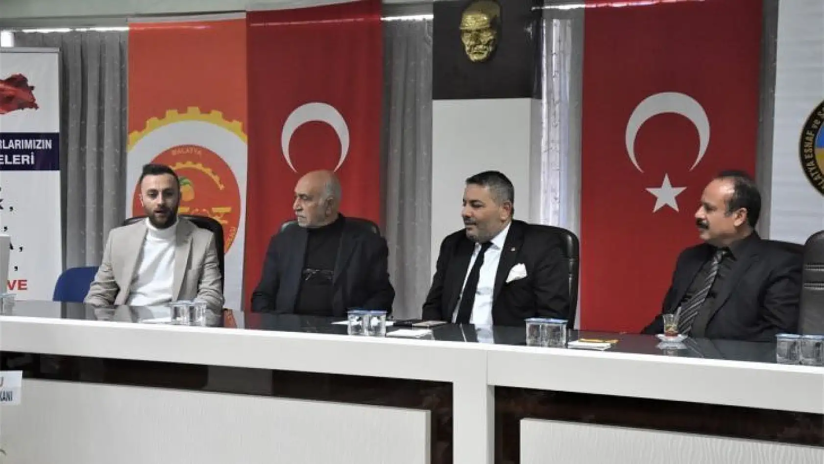 Başkan Sadıkoğlu: 'Esnaf Odası başkanlarımızın gayretine şahidiz'