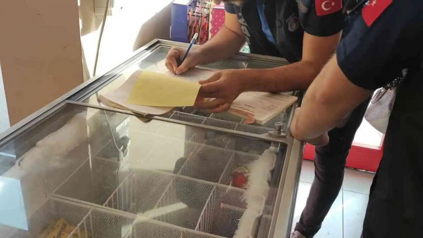 Bingöl'de ekmeğe zam yapan 4 markete ceza kesildi
