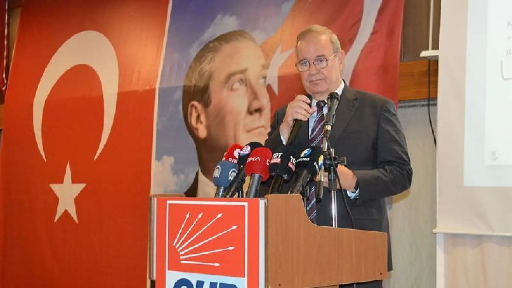 CHP Genel Başkan Yardımcısı Öztrak'tan 'Ekonomi Yönetimi' Eleştirisi