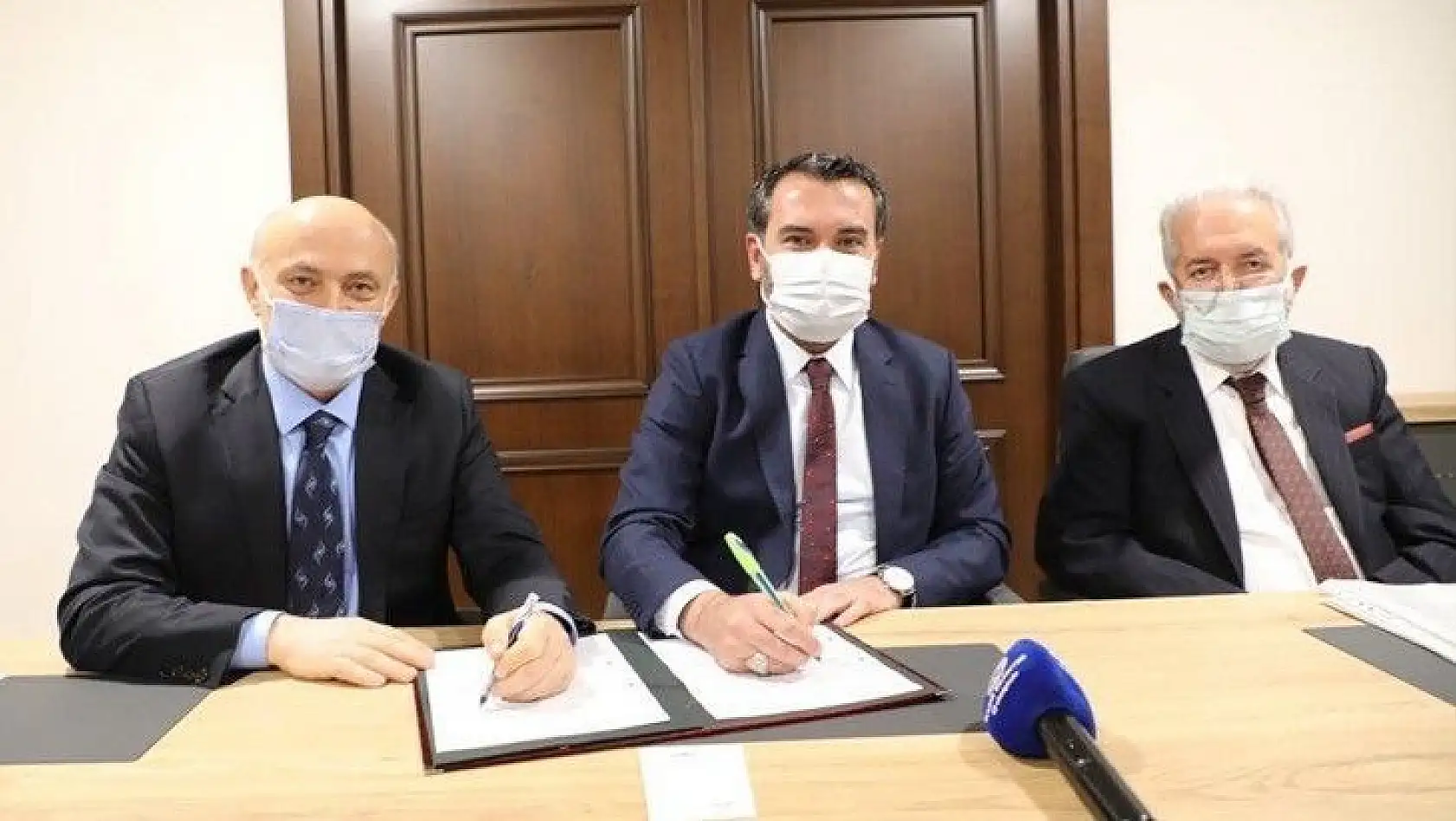 Elazığ Belediyesi'nde toplu-iş sözleşmesi imzalandı
